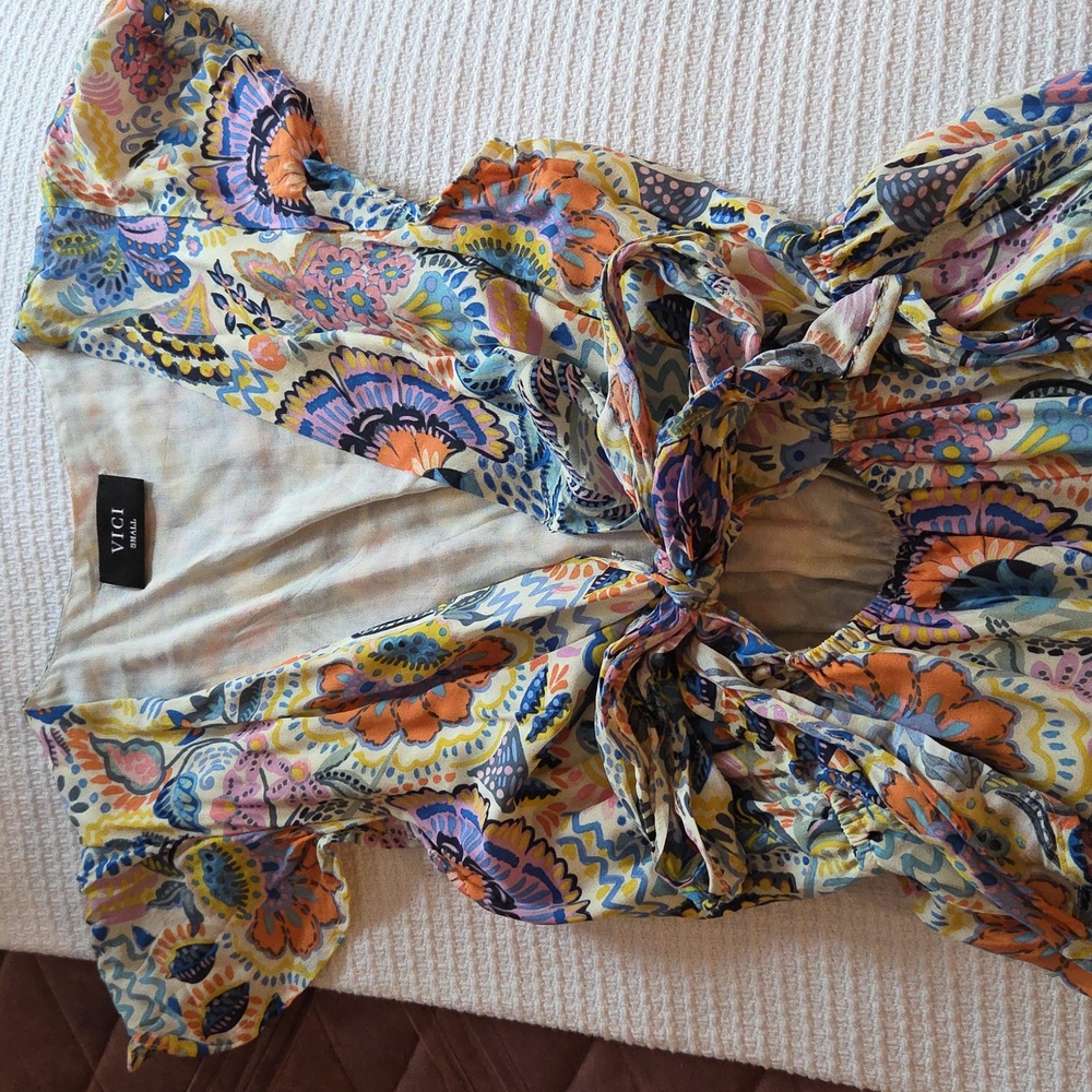 Vici Floral Maxi High- Low Dress in Blue and Yellow Floral Design With Tie - Picture 3 of 8